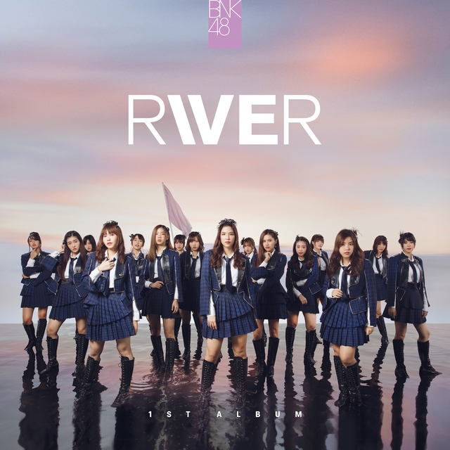 Couverture de RIVER