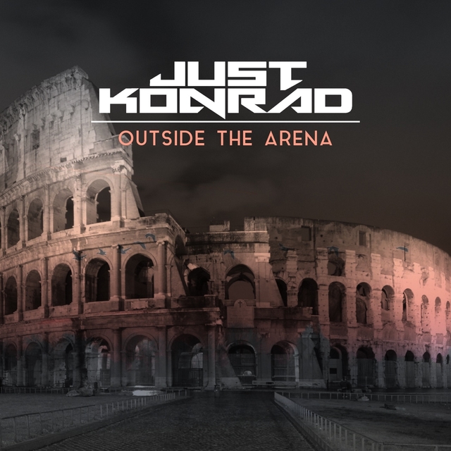 Couverture de Outside the Arena