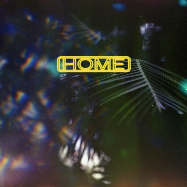 Couverture de Home