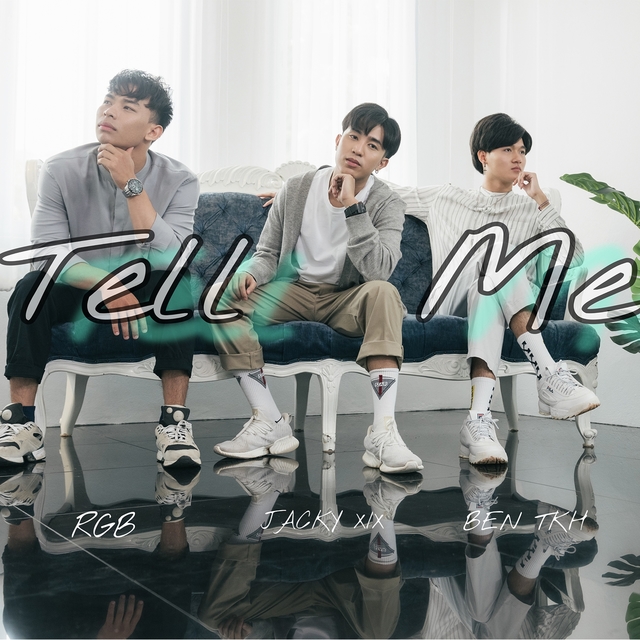 Couverture de Tell me