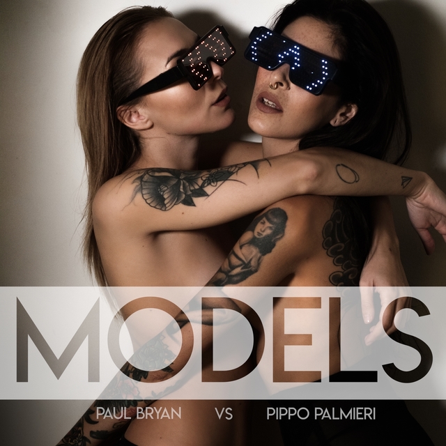 Couverture de Models