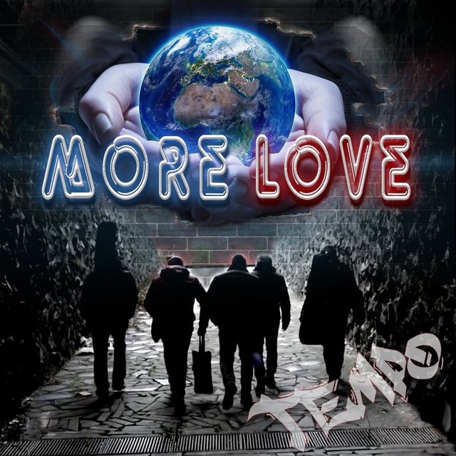 Couverture de More Love