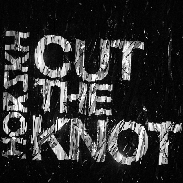 Couverture de Cut the Knot