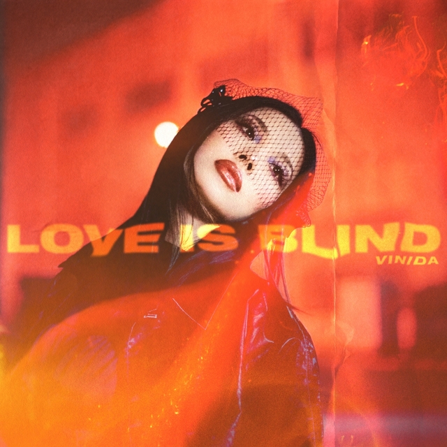 Couverture de Love is Blind