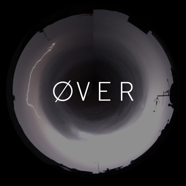 Couverture de ØVER