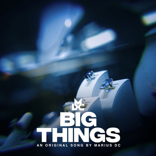 Couverture de Big Things