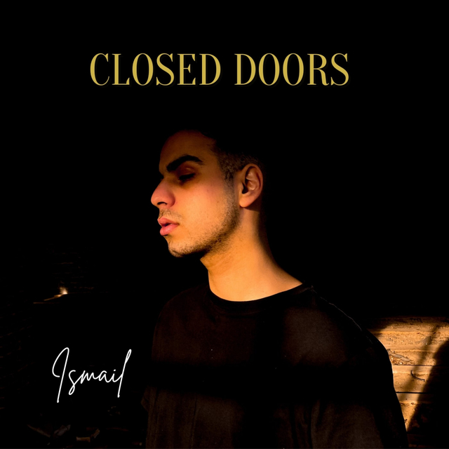 Couverture de Closed Doors