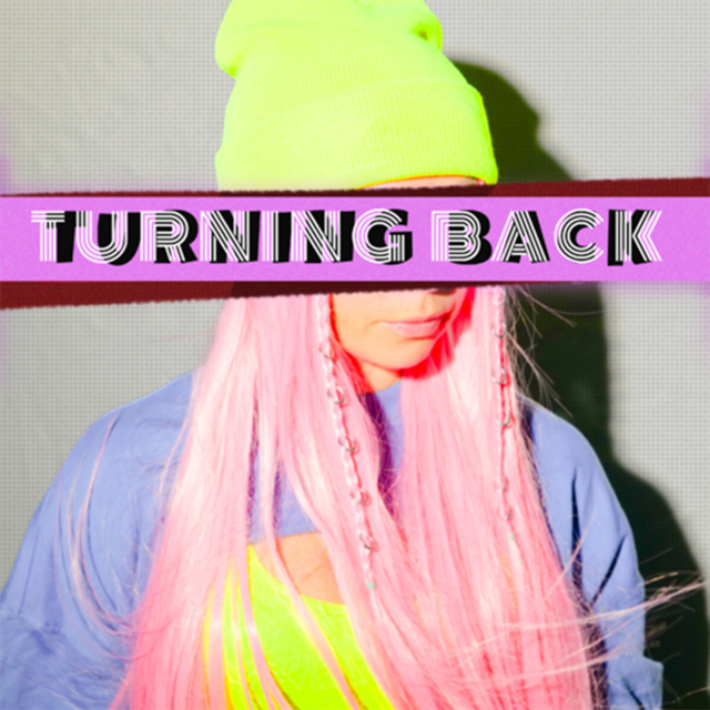 Couverture de Turning Back