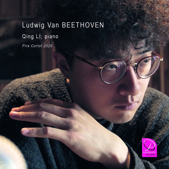 Couverture de Qing LI joue Ludwig van Beethoven