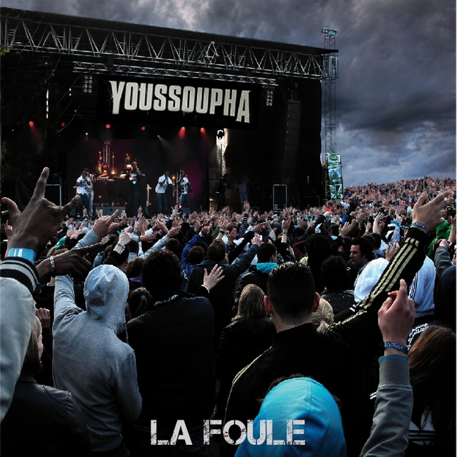 Couverture de La foule