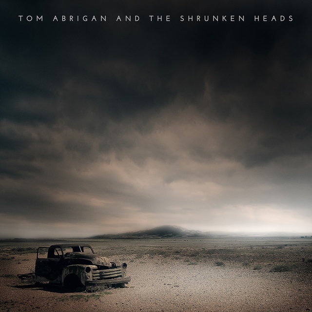 Couverture de Tom Abrigan and the Shrunken Heads