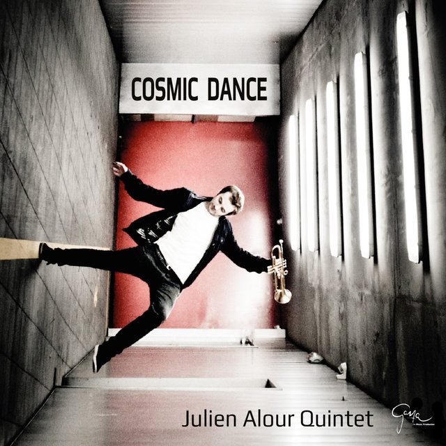 Couverture de Cosmic Dance