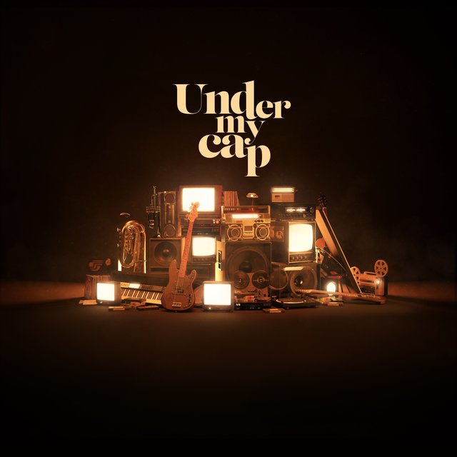 Couverture de Under My Cap