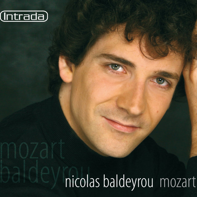 Couverture de Nicolas Baldeyrou Plays Mozart