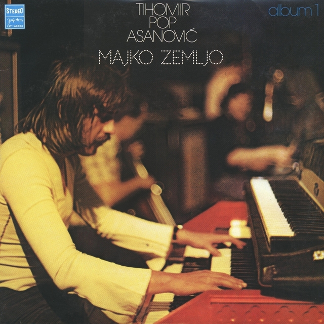 Couverture de Majko Zemljo