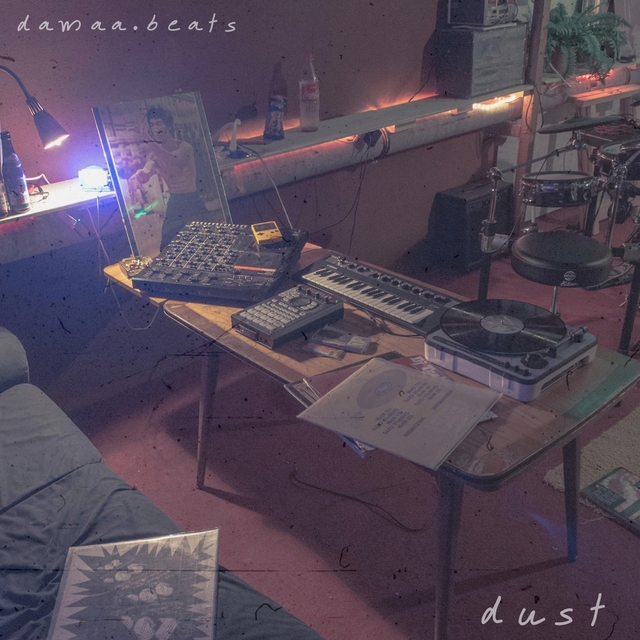 Couverture de Dust