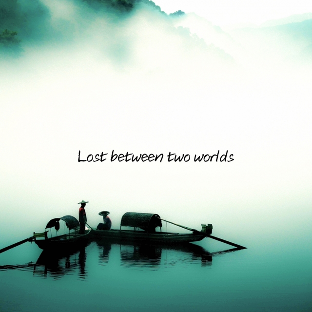 Couverture de Lost Between Two Worlds