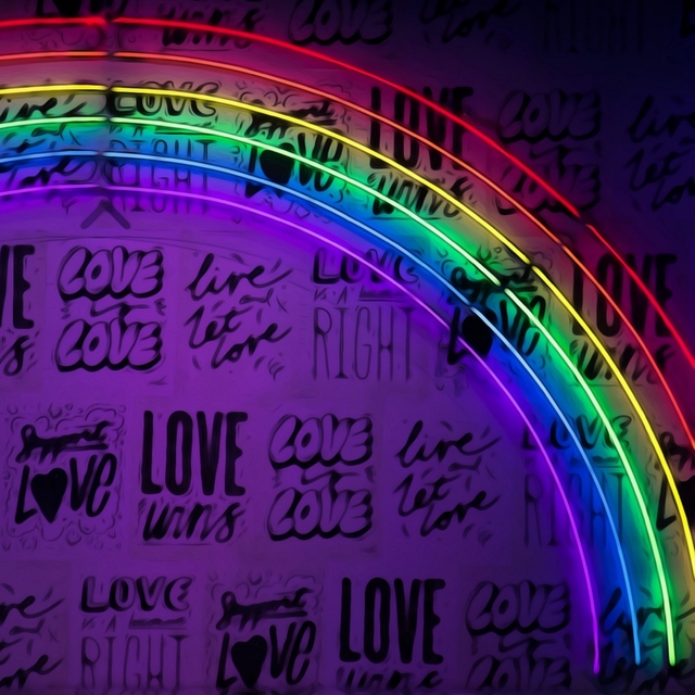 Couverture de which color is love