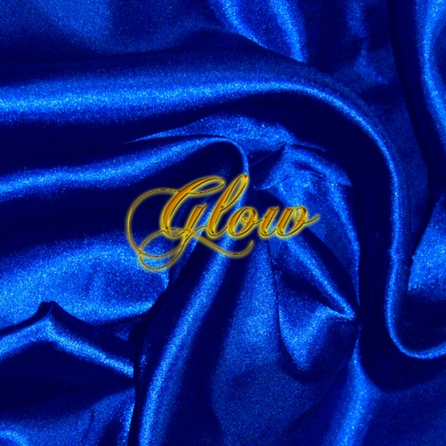 Couverture de Glow