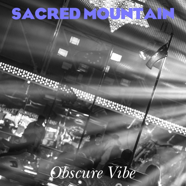 Couverture de Sacred Mountain