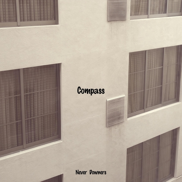 Couverture de Compass