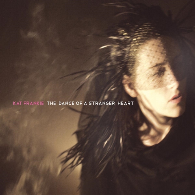 Couverture de The Dance of a Stranger Heart