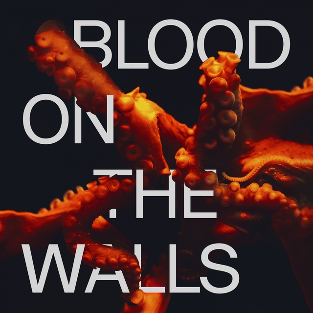 Couverture de Blood on the Walls