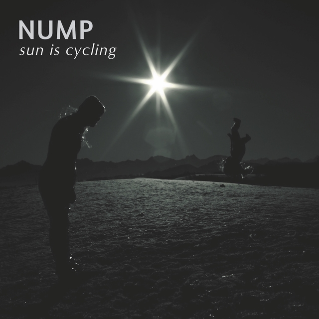 Couverture de Sun Is Cycling