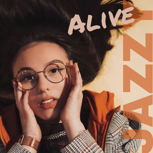 Couverture de Alive