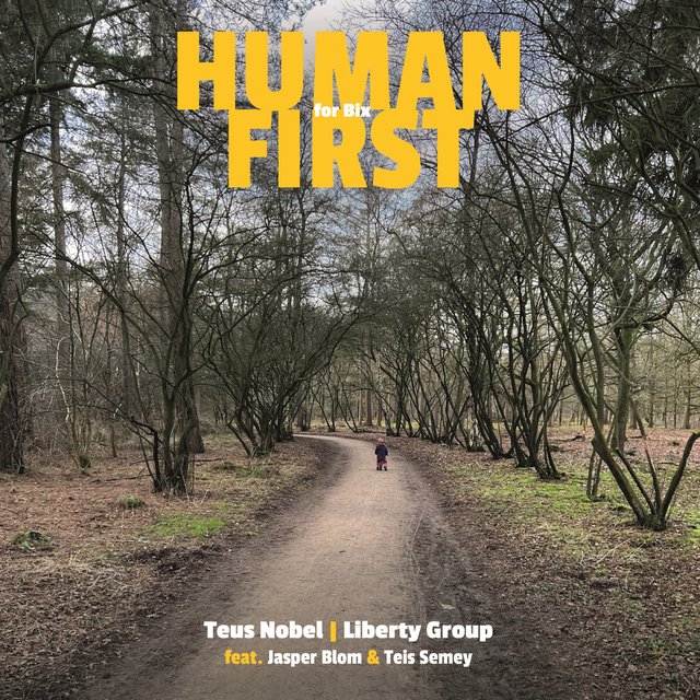 Couverture de Human First