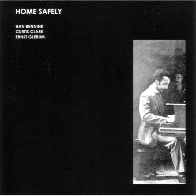 Couverture de Home Safely