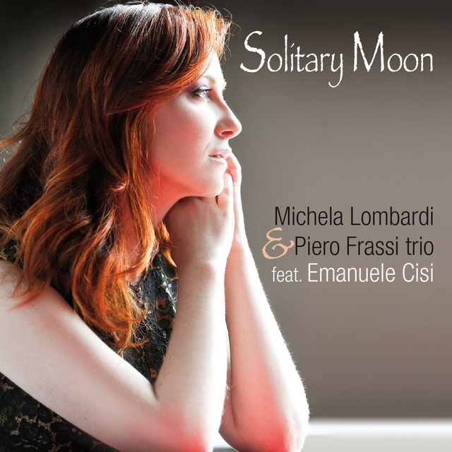 Couverture de Solitary Moon