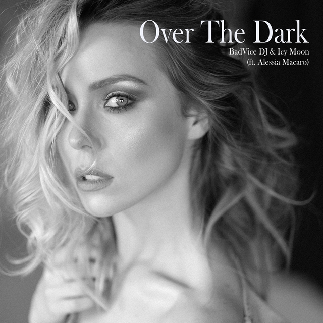 Couverture de Over the Dark