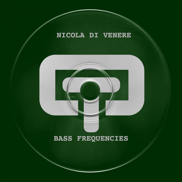 Couverture de Bass Frequencies