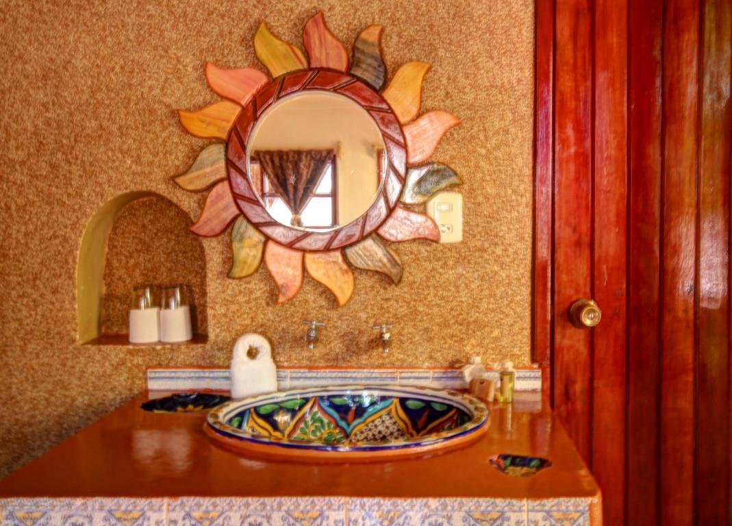 5th Avenue Hotel with Restaurant for Sale in Playa del Carmen | Rooflia