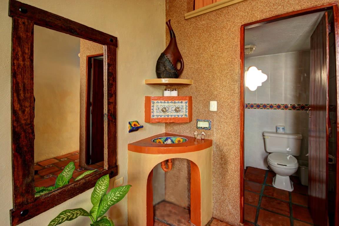 5th Avenue Hotel with Restaurant for Sale in Playa del Carmen | Rooflia