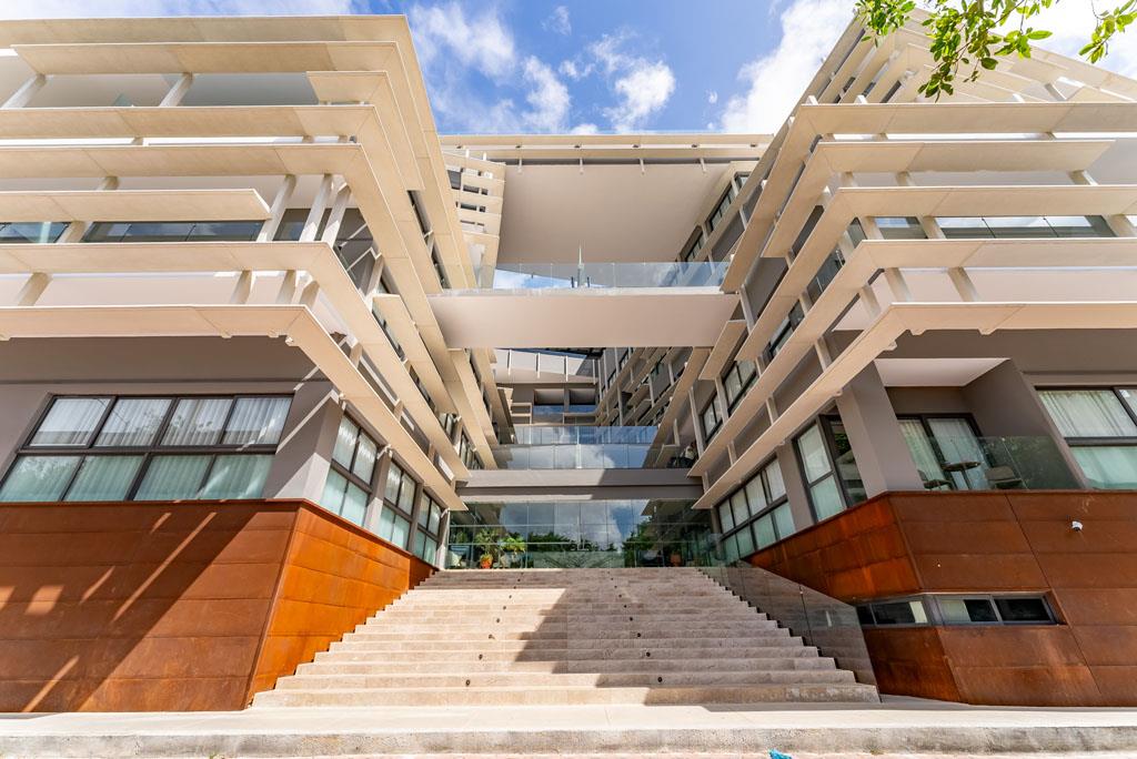Wonderful Prime-Location 1 Bedroom Condo for Sale in Playa del Carmen