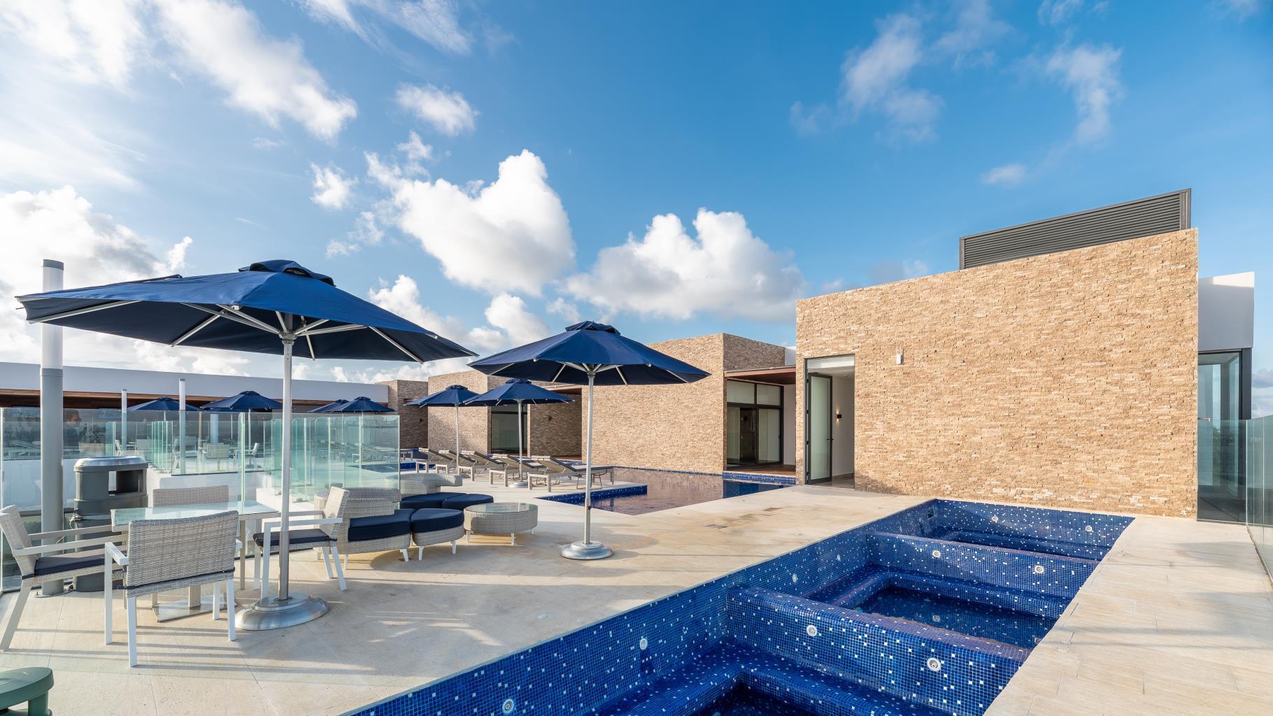 Photo inspiration: Curated Modern Oceanview Condo Penthouses For Sale Gallery View 49