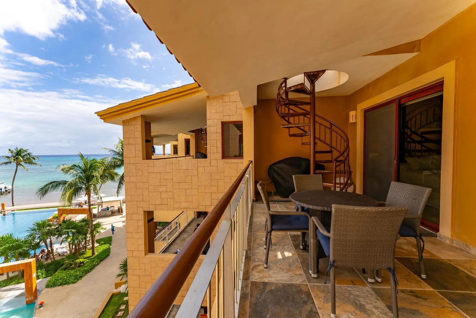 Luxury Penthouse Beachfront Condo Madeira Beach FL - Vrbo - Luxury Penthouse Condo Rentals Beachfront