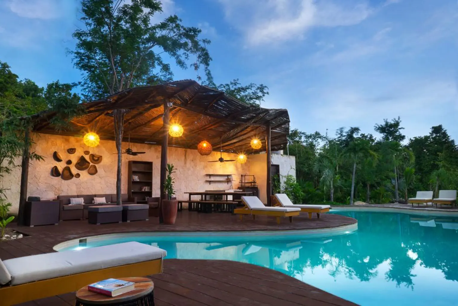 15 Beds 15 Baths  Commercial For Sale In Akumal [77760]