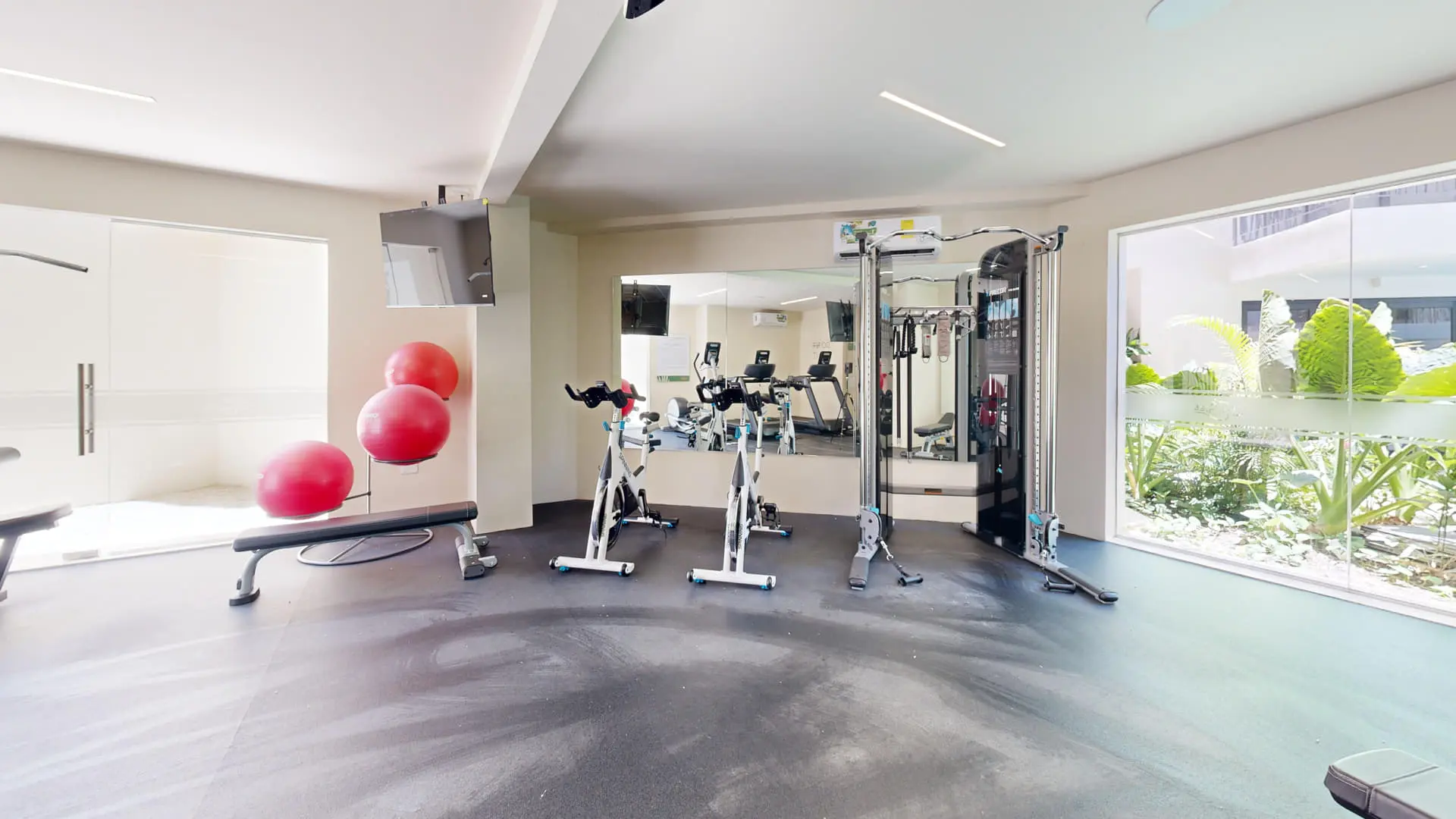 Condo for Sale in Tulum: 1 Bedroom with Balcony | Rooflia