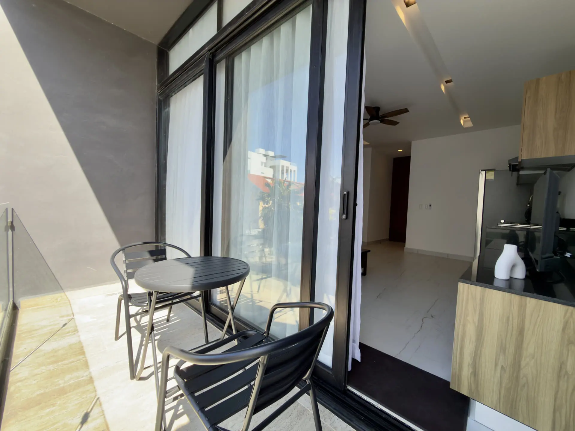 Spacious Downtown One Bedroom Condo for Sale in Playa del Carmen | Rooflia