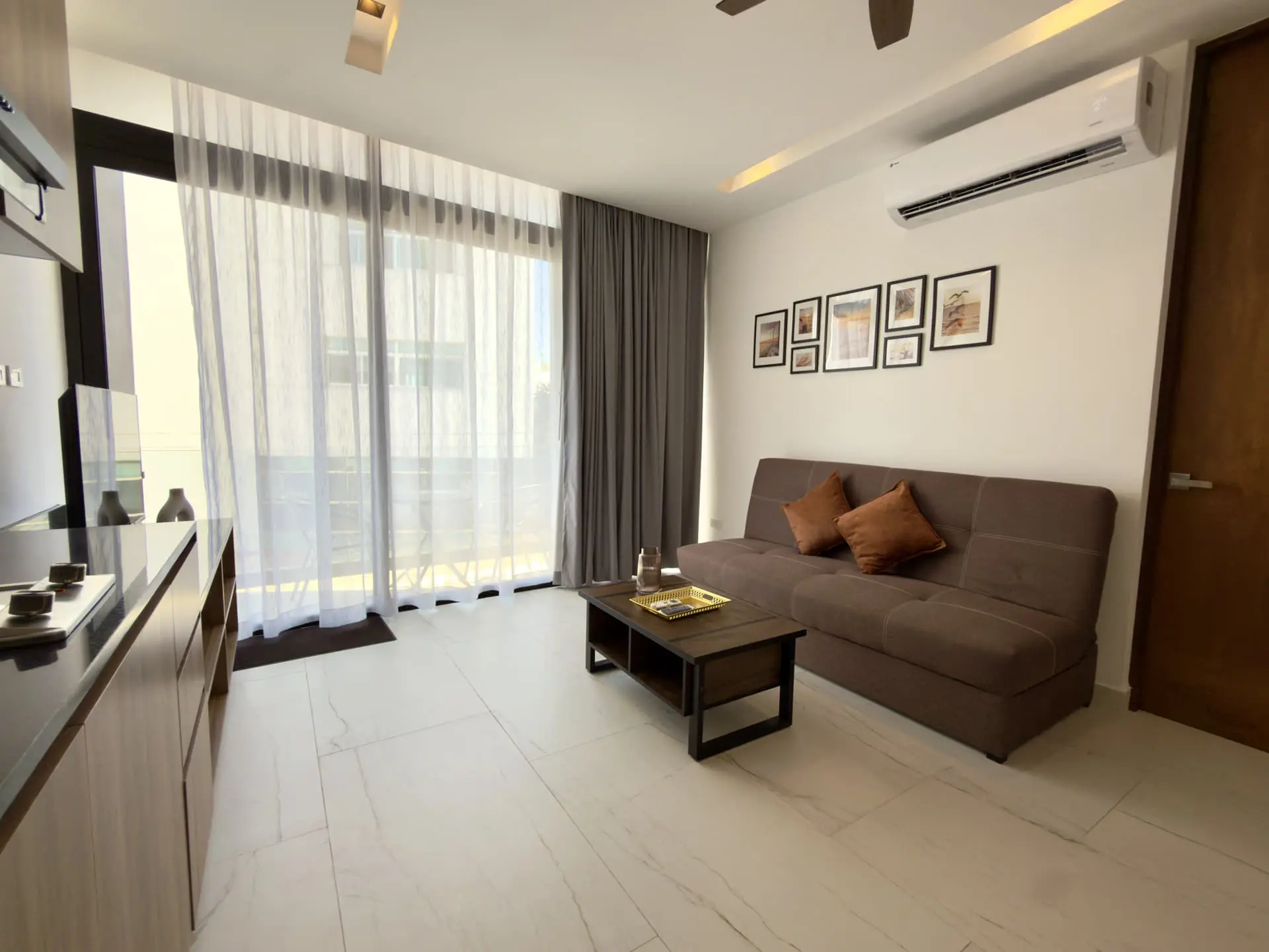 Spacious Downtown One Bedroom Condo for Sale in Playa del Carmen | Rooflia