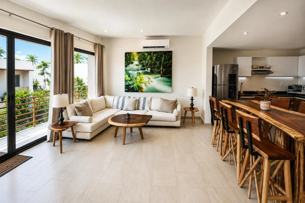 3 Beds 2 Baths  Condo For Sale In Playa Del Carmen [77716]