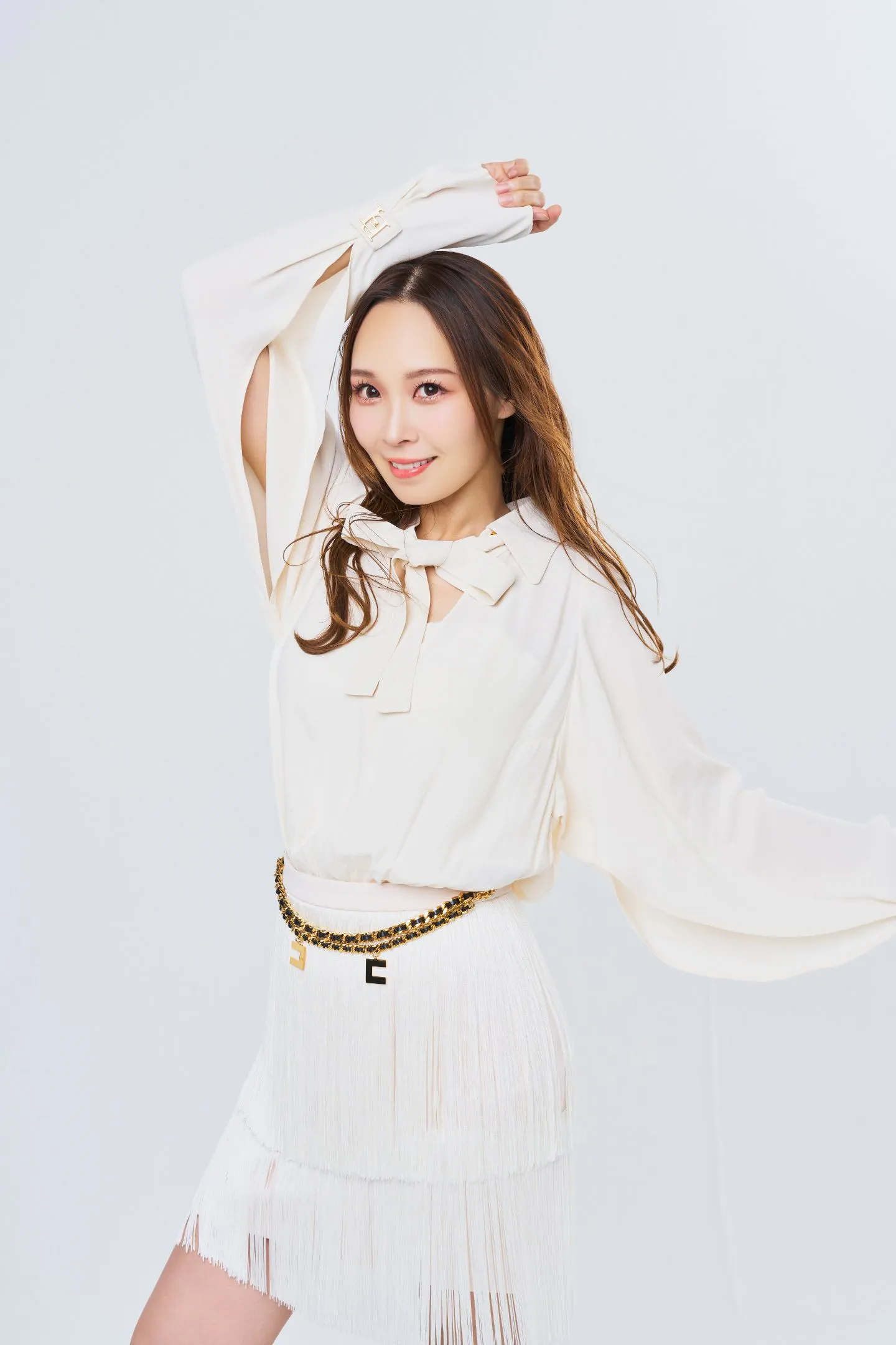 RINA AIUCHI R-box Vol.35 ミーグリLIVE | TicketDive