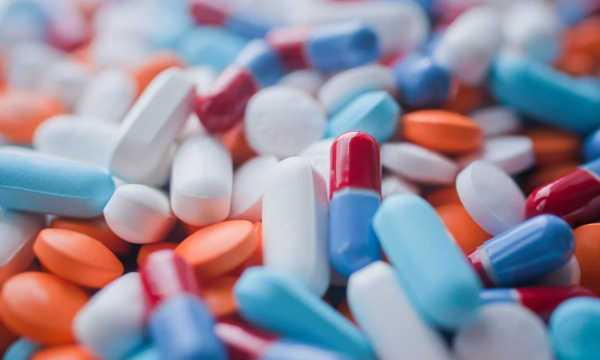 Pharmaceutical lab work, clinical trial data preparation and analysis