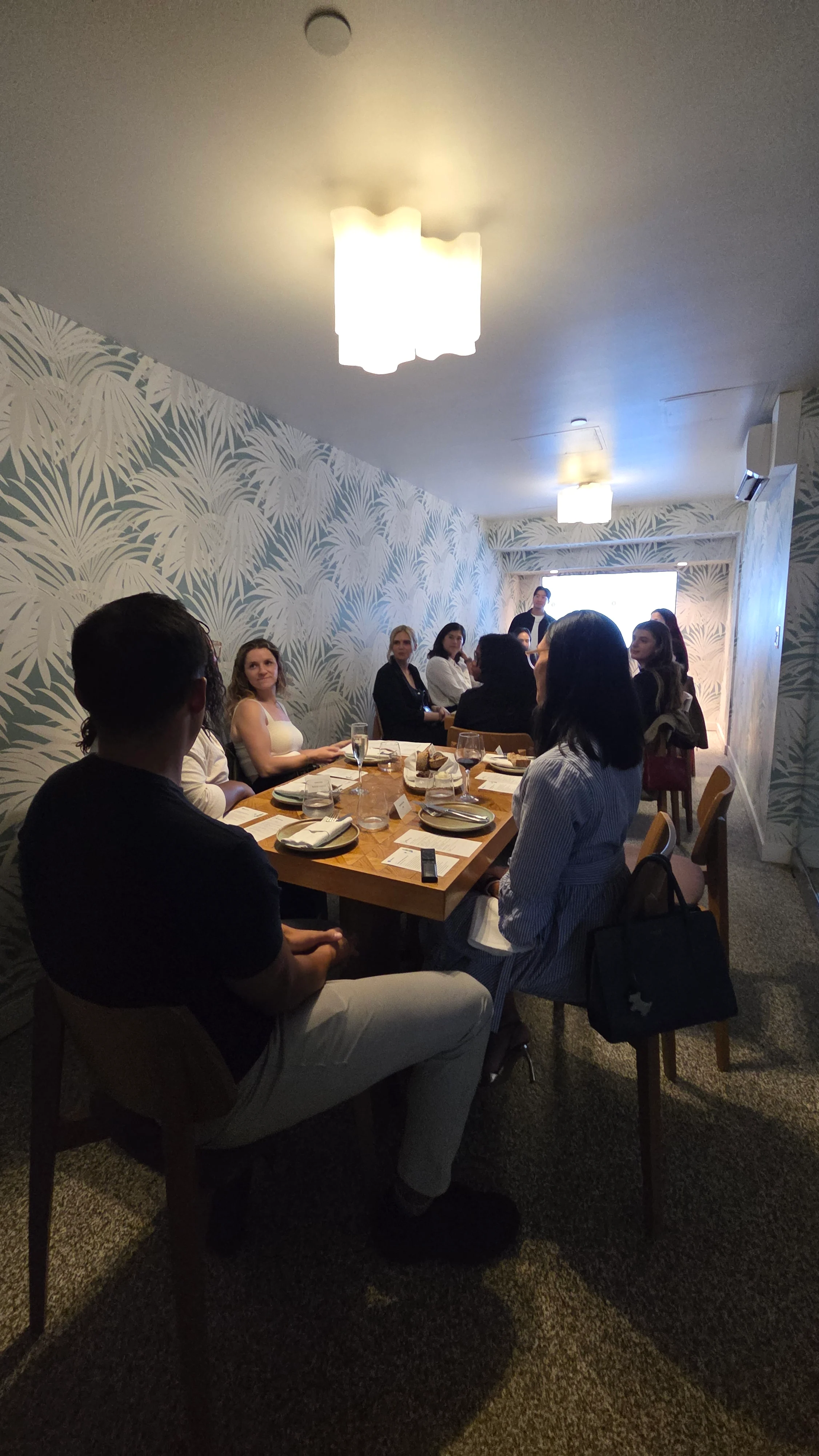 Event marketers in conversation around the tables at Viviane