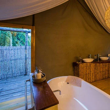 A tent bathroom at Ruzizi Tented Lodge