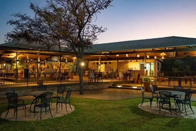 Restaurant at Insika Lodge, Victoria Falls