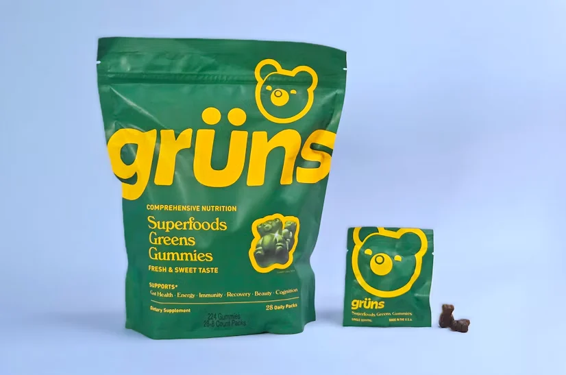 Grüns Superfoods Greens Gummies pouch and single pack